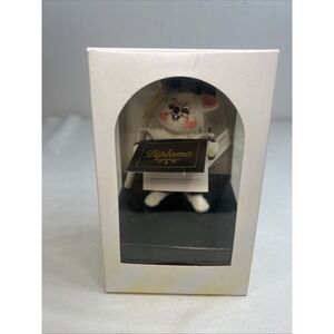 NIB Annalee 3" Graduate Mouse Ornament 2004 Holding Diploma In Cap & Gown